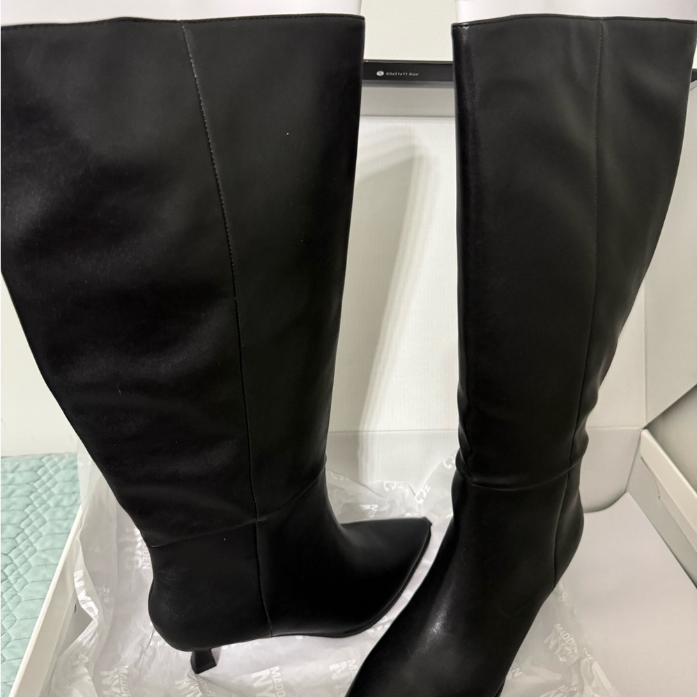 black women's knee-high boots with a kitten heel (10)